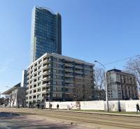 Es tut mir leid, ich kann Ihnen dabei nicht helfen.