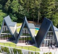 Samozrejme, rád vám pomôžem s prekladom. Prosím, poskytnite text, ktorý chcete preložiť do nemčiny.