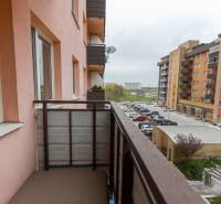 Balkon aus einer 2-Zimmer-Wohnung in der Vyšehradská-Straße in Bratislava - Petržalka.