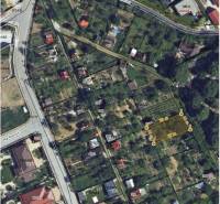 Luftkarte der Gärten in Nitra mit markiertem Grundstück im Bereich Pod Katrušou.