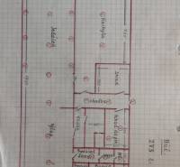 Grundriss der Gastronomiebereiche in Búča mit Küche, Lager und Speisesaal.