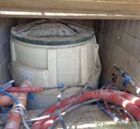 Unterirdischer Tank mit Rohrleitung in einem Einfamilienhaus in Šiatorská Bukovinka.