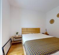 RentHub-I-Bottova-I-Metroplis-I-S-predzahradkou-12172025_152517.jpg