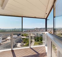 Blick vom Balkon in der Altstadt auf die Landererova-Straße, aus einer 4-Zimmer-Wohnung.