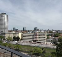 Blick auf die Skyline von Bratislava von der Račianska-Straße, in der Nähe einer 2-Zimmer-Wohnung.