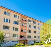 Außenbereich eines Wohnhauses in Zvolen mit der verlockenden Möglichkeit einer 1-Zimmer-Wohnung.