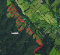 Landwirtschaftliche und forstwirtschaftliche Flächen in der Region Bogliarka und ihrer Umgebung auf der Satellitenkarte.