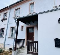 Eingang in die 3-Zimmer-Wohnung in der Rudolfa Jašíka Straße in Partizánske.