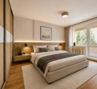 Schlafzimmer in einer 3-Zimmer-Wohnung mit Bett, großem Fenster und Boden in Holzoptik.