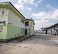 Gebäude von besonderen Immobilien in Stavebná, Majer, Bezirk Banská Bystrica, Region Banskobystrický.