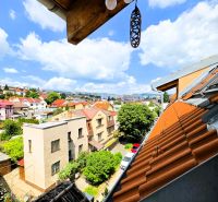 Blick aus einer 3-Zimmer-Wohnung in der Gaštanová-Straße im Stadtteil Juh, Košice.