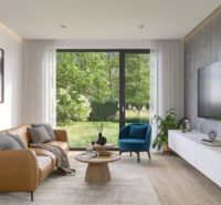 Wohnzimmer mit Holzboden, bequemer Couch und moderner Beleuchtung.