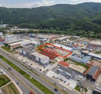 Luftaufnahme des Industriegebiets an der Zvolenská-Straße in Banská Bystrica.