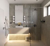 Badezimmer in einem Einfamilienhaus mit Steinverkleidungen, Dusche und hängendem Spiegel.