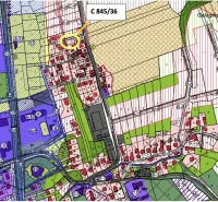 Flächennutzungsplan in Raslavice mit markiertem Wohngebiet.