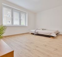 Entschuldigung, ich benötige den Text, den Sie übersetzt haben möchten. Bitte geben Sie den Text an, den ich ins Deutsche übersetzen soll.