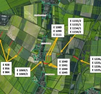 Karte der landwirtschaftlichen und forstwirtschaftlichen Grundstücke von Pečeňady mit Parzellennummern.