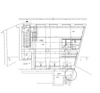 Grundriss der Geschäftsräume mit Treppenhaus und Technikräumen.