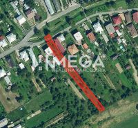 Luftaufnahme von Ptičie in der Ptičia-Straße zeigt Grundstücke, die für Wohnzwecke bestimmt sind.