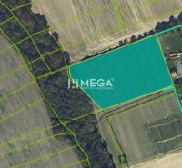 Luftaufnahme von landwirtschaftlichen Flächen in Vranov nad Topľou, Besondere Immobilien.