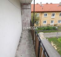 Balkon einer 5-Zimmer-Wohnung oder größer in der Gagarinova-Straße in Snina.