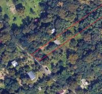 Luftaufnahme zeigt ein Grundstück im Gebiet Šípková, Záhrady, Košice - Stadtteil Krásna.