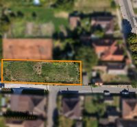 Grundstück in Malé Blahovo in Dunajská Streda, geeignet zum Wohnen, zwischen Einfamilienhäusern.