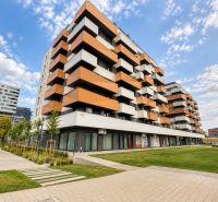 Städtische Architektur am Muchovo námestie in Bratislava, geeignet für Zweizimmerwohnungen.