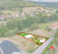 Grundstücke - Wohnen in Detva, umgeben von Grünflächen und ruhiger Umgebung, ideal für ein Haus.