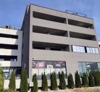 Wohnkomplex in der Javorová-Straße in Malacky für Zweizimmerwohnungen, moderne Architektur.
