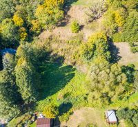 Bewaldete Erholungsgrundstücke in Štiavnické Bane, ideal für Entspannung und Erholung.