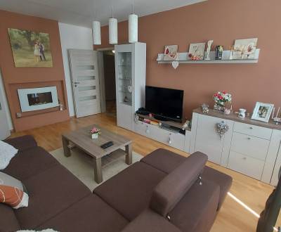 Kaufen 4-Zimmer-Wohnung, Nové Zámky, Slowakei