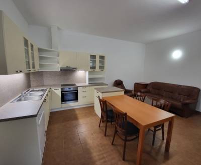 2-Zimmer-Wohnung, Kupeckého, zu vermieten, Pezinok, Slowakei