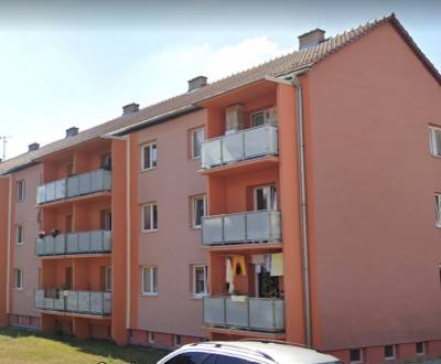 Hľadám pre konkrétneho klienta 2-izbový byt v pôvodnom stave - Trenčín