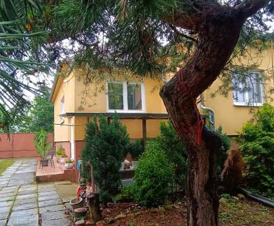 Ponúkame Vám exkluzívne na predaj krásny rodinný dom, obec Oponice