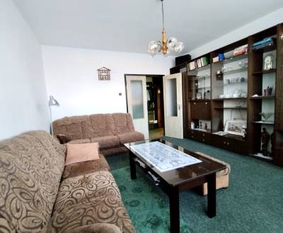 Kaufen 3-Zimmer-Wohnung, 3-Zimmer-Wohnung, Blagoevova, Bratislava - Pe