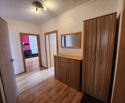 Kaufen 3-Zimmer-Wohnung, 3-Zimmer-Wohnung, SNP, Nové Mesto nad Váhom, 
