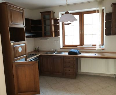 Mieten 2-Zimmer-Wohnung, 2-Zimmer-Wohnung, Trenčín, Slowakei