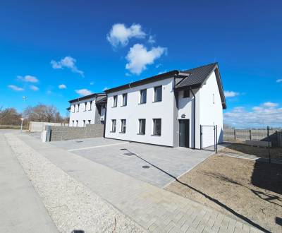 Kaufen 4-Zimmer-Wohnung, 4-Zimmer-Wohnung, Repíková, Dunajská Streda, 