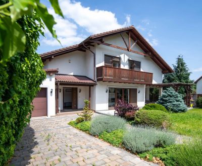 RESERVIERT: 6-Zimmer-Einfamilienhaus inmitten wunderschöner Natur