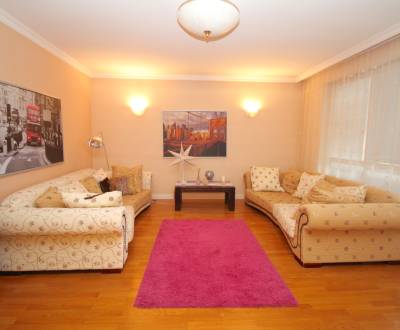 Geräumige 4-Zimmer-Wohnung mit Panoramablick in Bratislava