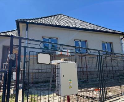 Kaufen Einfamilienhaus, Einfamilienhaus, Sasinkovo, Hlohovec, Slowakei