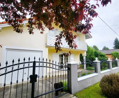 Gepflegtes Einfamilienhaus mit 4 Zimmern in ruhiger Lage in Dunasziget