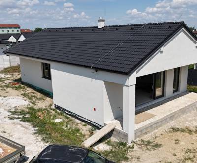 Kaufen Einfamilienhaus, Einfamilienhaus, Karasova, Senec, Slowakei