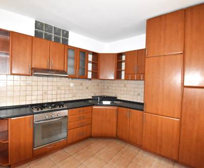 Moderne 3-Zimmer-Wohnung in ruhiger Lage in Galanta