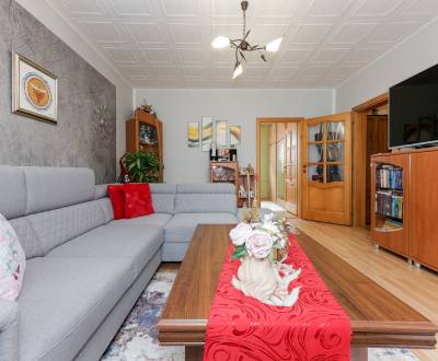 Kaufen 3-Zimmer-Wohnung, 3-Zimmer-Wohnung, SNP, Považská Bystrica, Slo