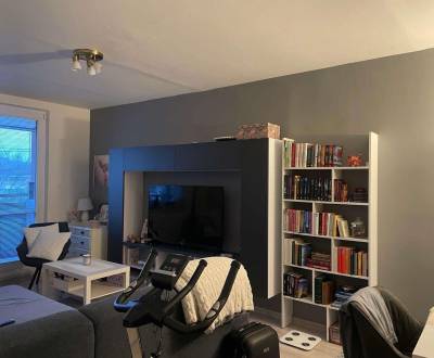 Kaufen 2-Zimmer-Wohnung, 2-Zimmer-Wohnung, Komárňanská, Nové Zámky, Sl