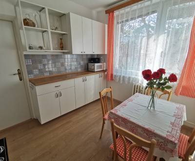 Mieten 2-Zimmer-Wohnung, 2-Zimmer-Wohnung, Segnerova, Bratislava - Kar