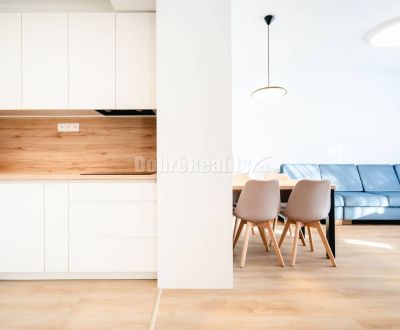 Kaufen 4-Zimmer-Wohnung, 4-Zimmer-Wohnung, Štvrť Kasárne, Brezno, Slow