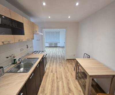 Mieten 1-Zimmer-Wohnung, 1-Zimmer-Wohnung, Obrancov mieru, Prešov, Slo